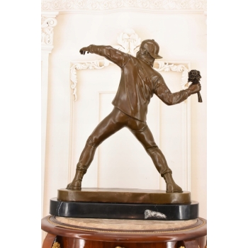 Banksy Style - Miotacz Kwiatów - „Flower Thrower