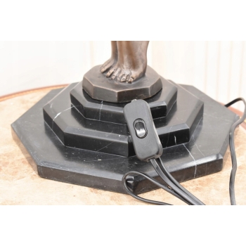 Stojąca Lampa Art Deco - Kobieta z Kulą Figura Rzeźba z Brązu Lampka Klosz