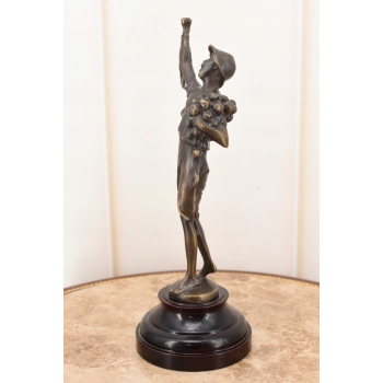 Kobieta w Kapeluszu - Figura Rzeźba z Brązu - Dekoracja