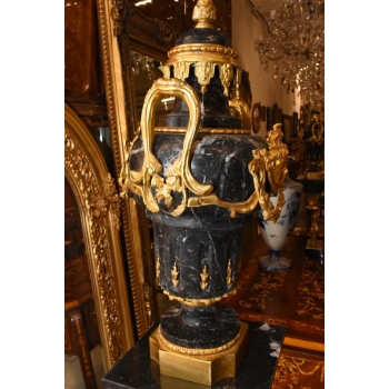 Pałacowy Postument Marmurowy - Kolumna z Amforą - Marmur + Brąz