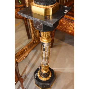 Pałacowy Postument Marmurowy - Kolumna z Amforą - Marmur + Brąz