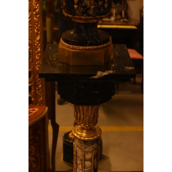 Pałacowy Postument Marmurowy - Kolumna z Amforą - Marmur + Brąz