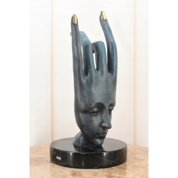 Surrealistyczna Twarz Na Dłoni Salvador Dali Style - Figura z Brązu Patyna