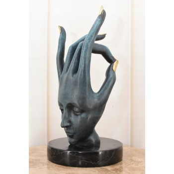 Surrealistyczna Twarz Na Dłoni Salvador Dali Style - Figura z Brązu Patyna