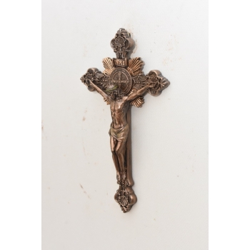 Krzyż z Jezusem - Krucyfiks - Krzyżyk Św Benedykta - Ozdoba Biblia Jezus
