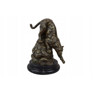 Jaguar na skale - Figura z Brązu