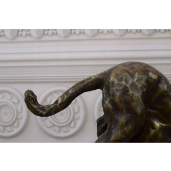 Jaguar na skale - Figura z Brązu