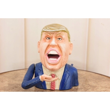 Ruchoma Skarbonka Donald Trump - Make America Great Again - Figura Żeliwo