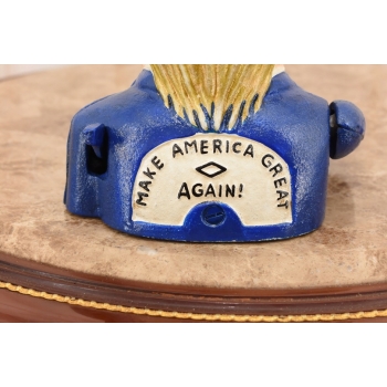 Ruchoma Skarbonka Donald Trump - Make America Great Again - Figura Żeliwo