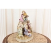 Rodzina Przy Beczce Wina - Figura z Porcelany Porcelana Postaciowa Prezent