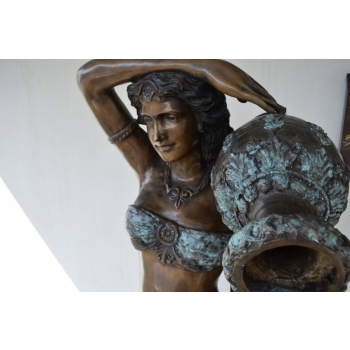 Kobieta z Dzbanem Fontanna z Brązu - Figura Patynowana - Akt 170cm