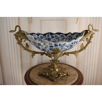 Niebieska Porcelanowa Wielka Patera - Porcelana + Brąz - Łabędzie Figurki