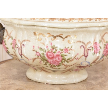 Porcelanowa Szkatuła - Bomboniera - Porcelana Okuta Brązem Różowe Kwiaty