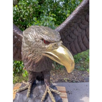 Olbrzymi Groźny Orzeł z Rozłożonymi Skrzydłami - FIGURA Z BRĄZU 360cm