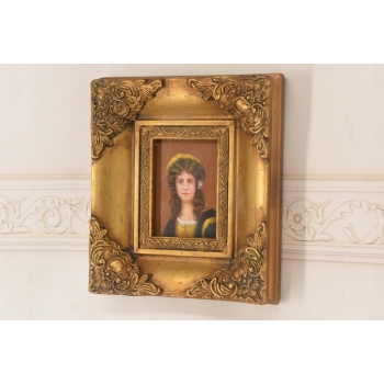 Portret Kobiety w Kręconych Włosach - Obraz Olejny Złota Zdobiona Rama