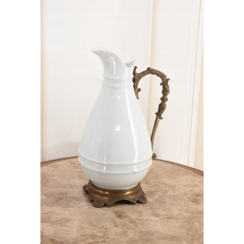 Biała Porcelanowa Karafka - Porcelana + Brąz - Prezent - Dzban - Dekoracja