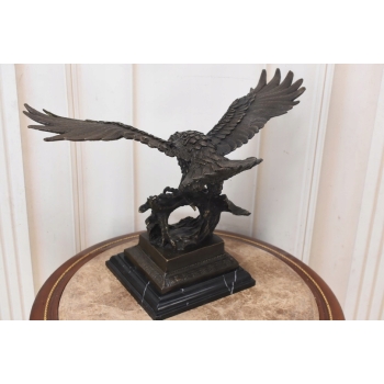 Atakujący Orzeł z Brązu - Sokół Jastrząb - Figura Rzeźba Brąz - Dekoracja
