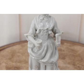 Porcelanowa Figura Kobiety Miśnia - Gospodyni - Biała Porcelana - Dekoracja