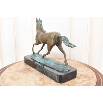 Kłusujący Piękny Koń - Konik Patyna - Figura Z Brązu - Dekoracja Prezent