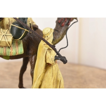 Arab z Wielbłądem - Arab Handlarz Bronią - Figura z Brązu - Styl Vienna