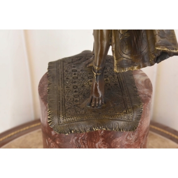 Orientalna Tancerka Victoria - Kobieta z Mieczem - Figura Rzeźba z Brązu