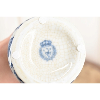 Porcelanowa Karafka - Okuta Brązem Brąz - Kwiaty i Ptaki - Sygnowana