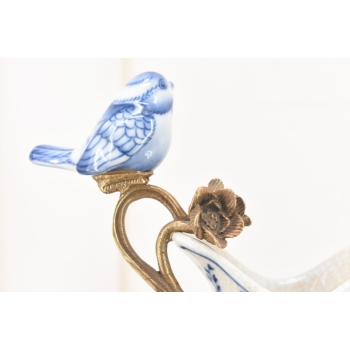 Porcelanowa Karafka - Okuta Brązem Brąz - Kwiaty i Ptaki - Sygnowana