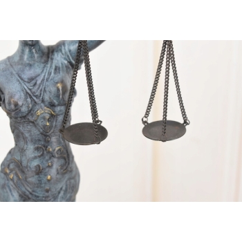 TEMIDA z Brązu - FIGURA PREZENT DLA PRAWNIKA 40cm