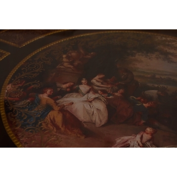 Okrągły stolik w stylu Ludwika XV - malowaną Scena figuralna - Intarsjowany