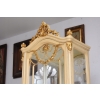 Złocona Witryna w Stylu Barokowym – Przeszklona, Bogato Rzeźbiona