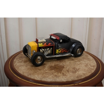 Metalowy Model Samochód z Płomieniami - Hot Rod - Prezent