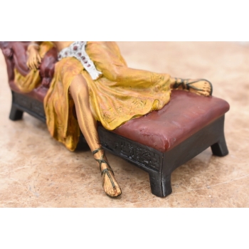 Leżąca Kleopatra z Brązu - Egipcjanka - Figura Rzeźba - Styl Vienna