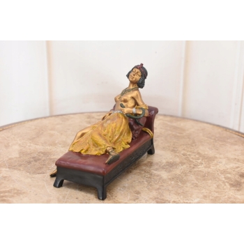 Leżąca Kleopatra z Brązu - Egipcjanka - Figura Rzeźba - Styl Vienna