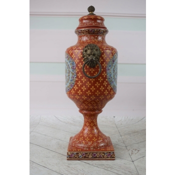 Czerwona Porcelanowa Amfora Wazon - Porcelana + Brąz - Głowy Lwa