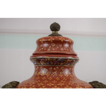 Czerwona Porcelanowa Amfora Wazon - Porcelana + Brąz - Głowy Lwa