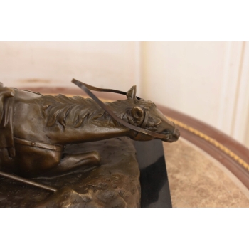 Figura Kawalerzysta z Koniem - Żołnierz - Wojskowa Rzeźba - Brąz