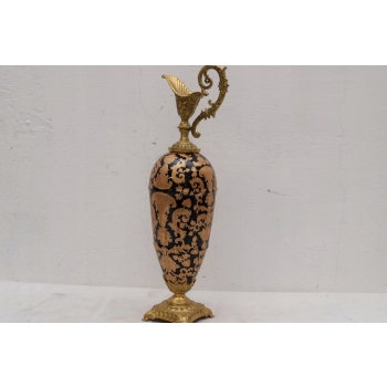 CZARNA ZŁOCONA KARAFKA - OKUTA BRĄZEM PORCELANA