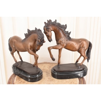 Dwa Dzikie Galopujące Konie Koniki - KOŃ - Figury z Brązu