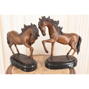 Dwa Dzikie Galopujące Konie Koniki - KOŃ - Figury z Brązu