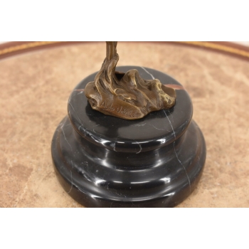 Kobieta Tancerka z Gołębiami - Figura Rzeźba z Brązu - Dekoracja Prezent