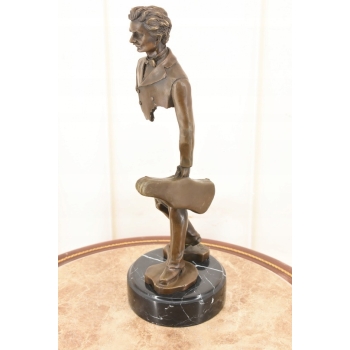 Nowoczesny Figura z Brązu - Znikający Podróżnik z Futerałem - Rzeźba Brąz