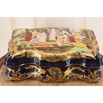 Porcelanowa Szkatuła na Skarby - Porcelana Prezent Malunki Kobiet Sygnowana