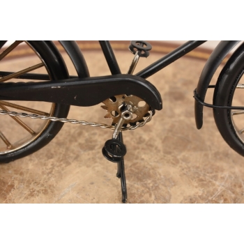 Metalowy Czarny Rower z Wiaderkami - Figurka Roweru - Zabawka Vintage