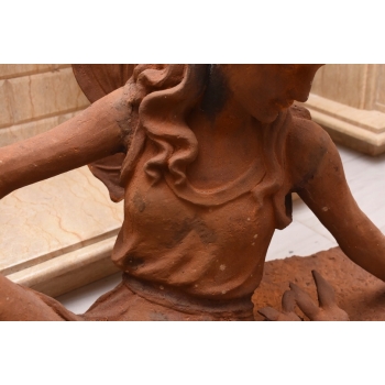 Żeliwna Figura Siedząca Calineczka z Królikami - Elf Wróżka - Rzeźba Żeliwo