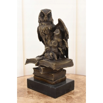 Sowa z Pisklętami na Książkach - Mądra Sówka Figura Rzeźba z Brązu Prezent