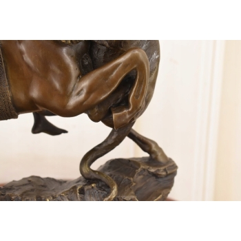 Amazońska Wojowniczka na Koniu Walcząca z Panterą - Figura Rzeźba z Brązu