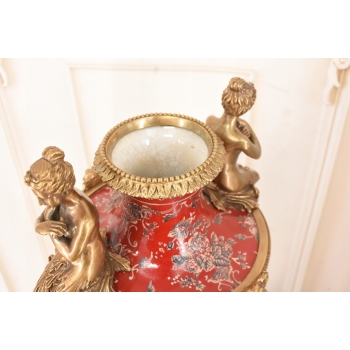Porcelanowy Czerwony Wazon - Puchar Amfora Porcelana i Brąz - Kwiat Ozdoba