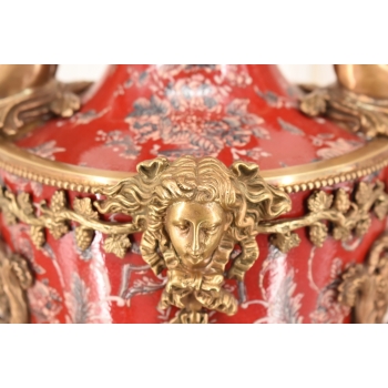 Porcelanowy Czerwony Wazon - Puchar Amfora Porcelana i Brąz - Kwiat Ozdoba