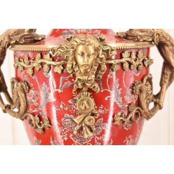 Porcelanowy Czerwony Wazon - Puchar Amfora Porcelana i Brąz - Kwiat Ozdoba